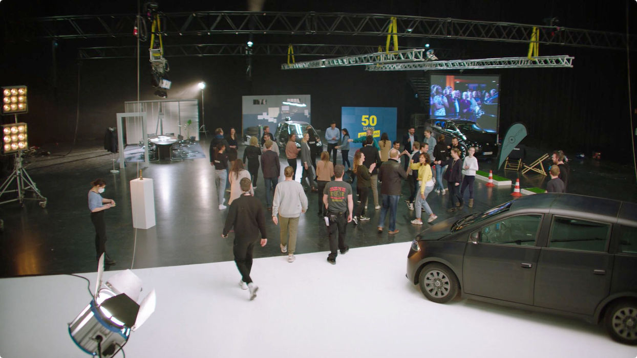 Director, Copywriting, Concept: Matt Schoemer, STARRING: Laurin Hahn (CEO), Jona Christians (CEO), Navina Pernsteiner, Employers, EXECUTIVE PRODUCER: Bruno Fritzsche, DOP: Josua Staebler, GAFFER: Thorsten Baier, SET DESIGN: Linda Sollacher, PROPS: Lisa Geller, COSTUME: Gesa Brahms, GRIP: Bjoern Ruppin