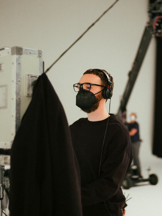 Director: Matt Schoemer, DOP: Josua Stäbler,
Sono Motors, Hawkins & Cross