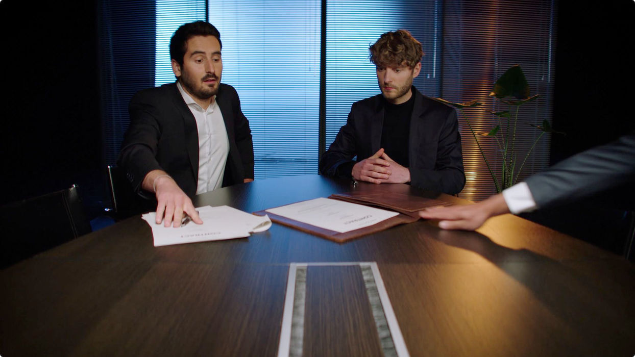 Director, Copywriting, Concept: Matt Schoemer, STARRING: Laurin Hahn (CEO), Jona Christians (CEO), Navina Pernsteiner, Employers, EXECUTIVE PRODUCER: Bruno Fritzsche, DOP: Josua Staebler, GAFFER: Thorsten Baier, SET DESIGN: Linda Sollacher, PROPS: Lisa Geller, COSTUME: Gesa Brahms, GRIP: Bjoern Ruppin