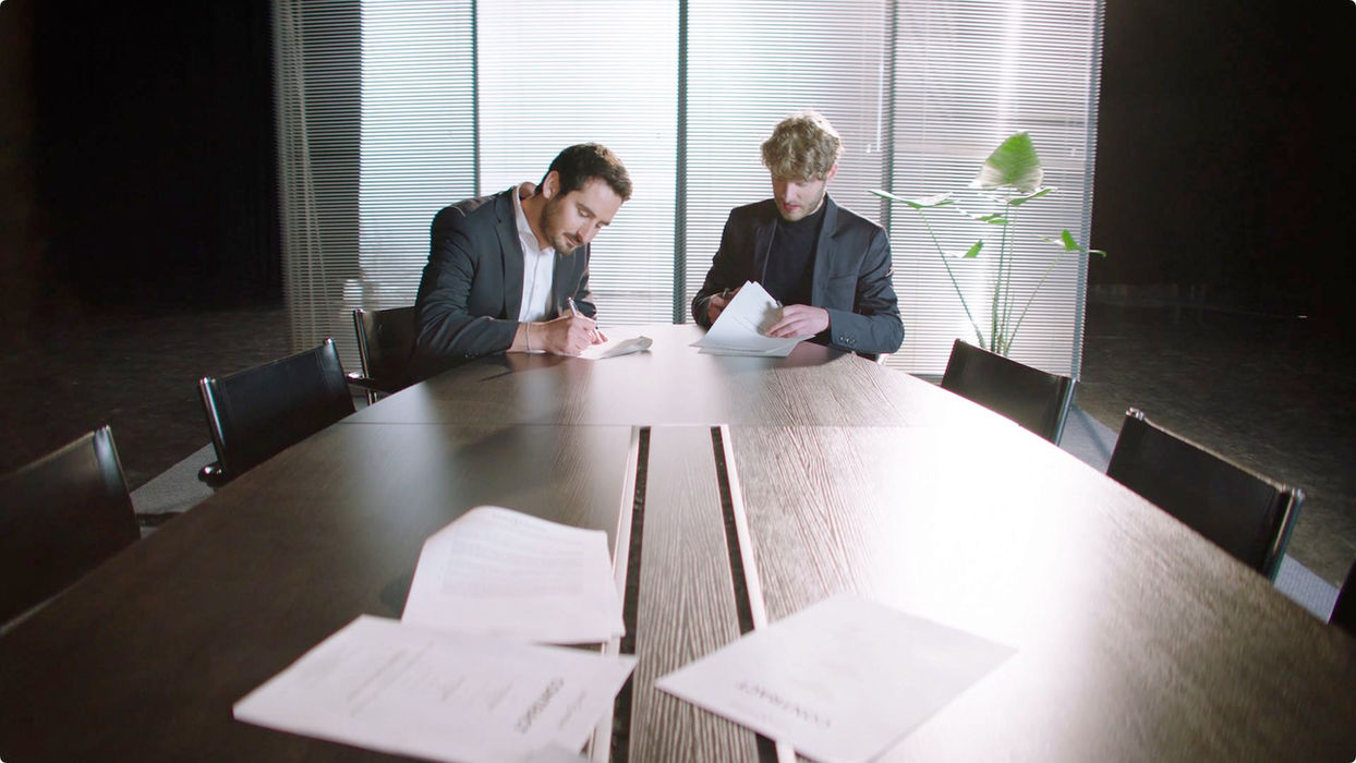 Director, Copywriting, Concept: Matt Schoemer, STARRING: Laurin Hahn (CEO), Jona Christians (CEO), Navina Pernsteiner, Employers, EXECUTIVE PRODUCER: Bruno Fritzsche, DOP: Josua Staebler, GAFFER: Thorsten Baier, SET DESIGN: Linda Sollacher, PROPS: Lisa Geller, COSTUME: Gesa Brahms, GRIP: Bjoern Ruppin