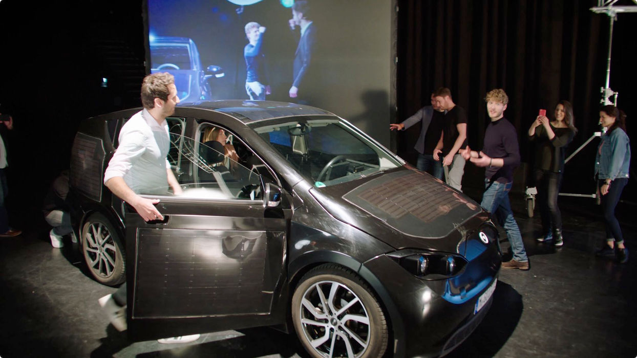 Director, Copywriting, Concept: Matt Schoemer, STARRING: Laurin Hahn (CEO), Jona Christians (CEO), Navina Pernsteiner, Employers, EXECUTIVE PRODUCER: Bruno Fritzsche, DOP: Josua Staebler, GAFFER: Thorsten Baier, SET DESIGN: Linda Sollacher, PROPS: Lisa Geller, COSTUME: Gesa Brahms, GRIP: Bjoern Ruppin