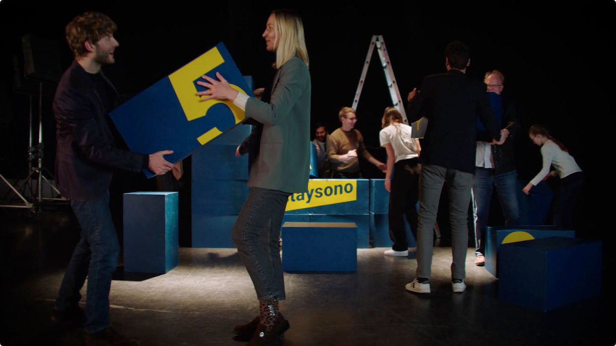 Director, Copywriting, Concept: Matt Schoemer, STARRING: Laurin Hahn (CEO), Jona Christians (CEO), Navina Pernsteiner, Employers, EXECUTIVE PRODUCER: Bruno Fritzsche, DOP: Josua Staebler, GAFFER: Thorsten Baier, SET DESIGN: Linda Sollacher, PROPS: Lisa Geller, COSTUME: Gesa Brahms, GRIP: Bjoern Ruppin