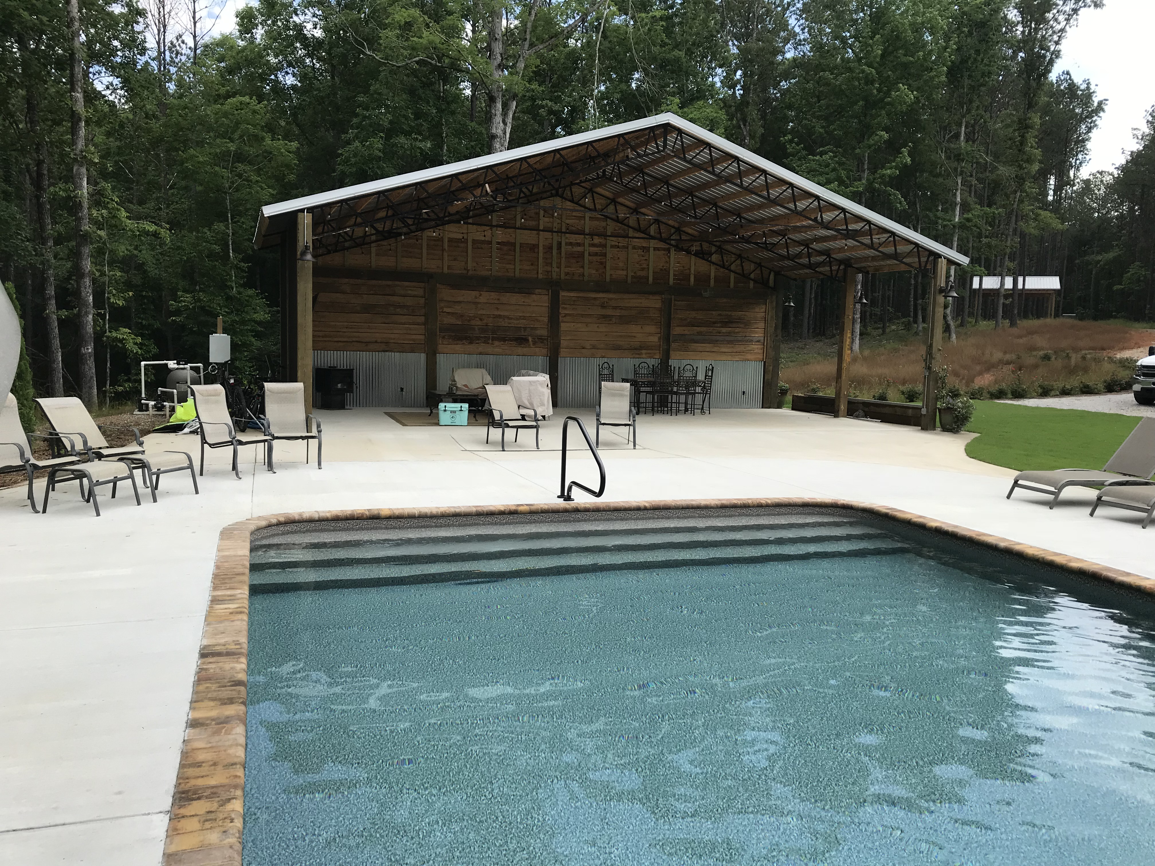 20 x 40 With Full Width Steps 003