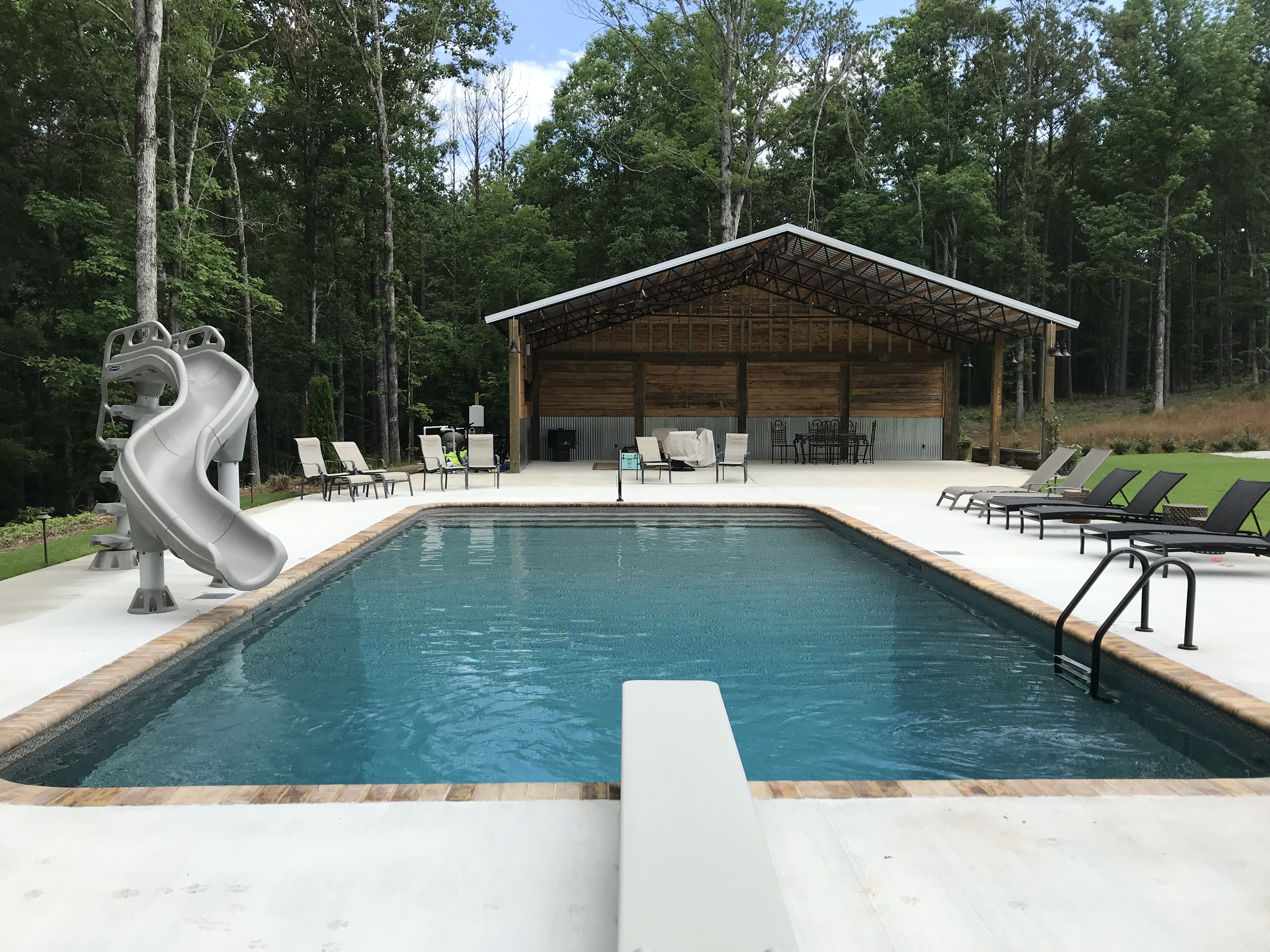 20 x 40 With Full Width Steps 002