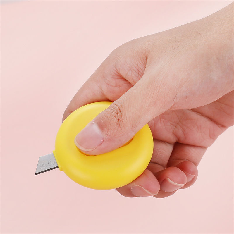 Thumbnail: Paper Cutter
