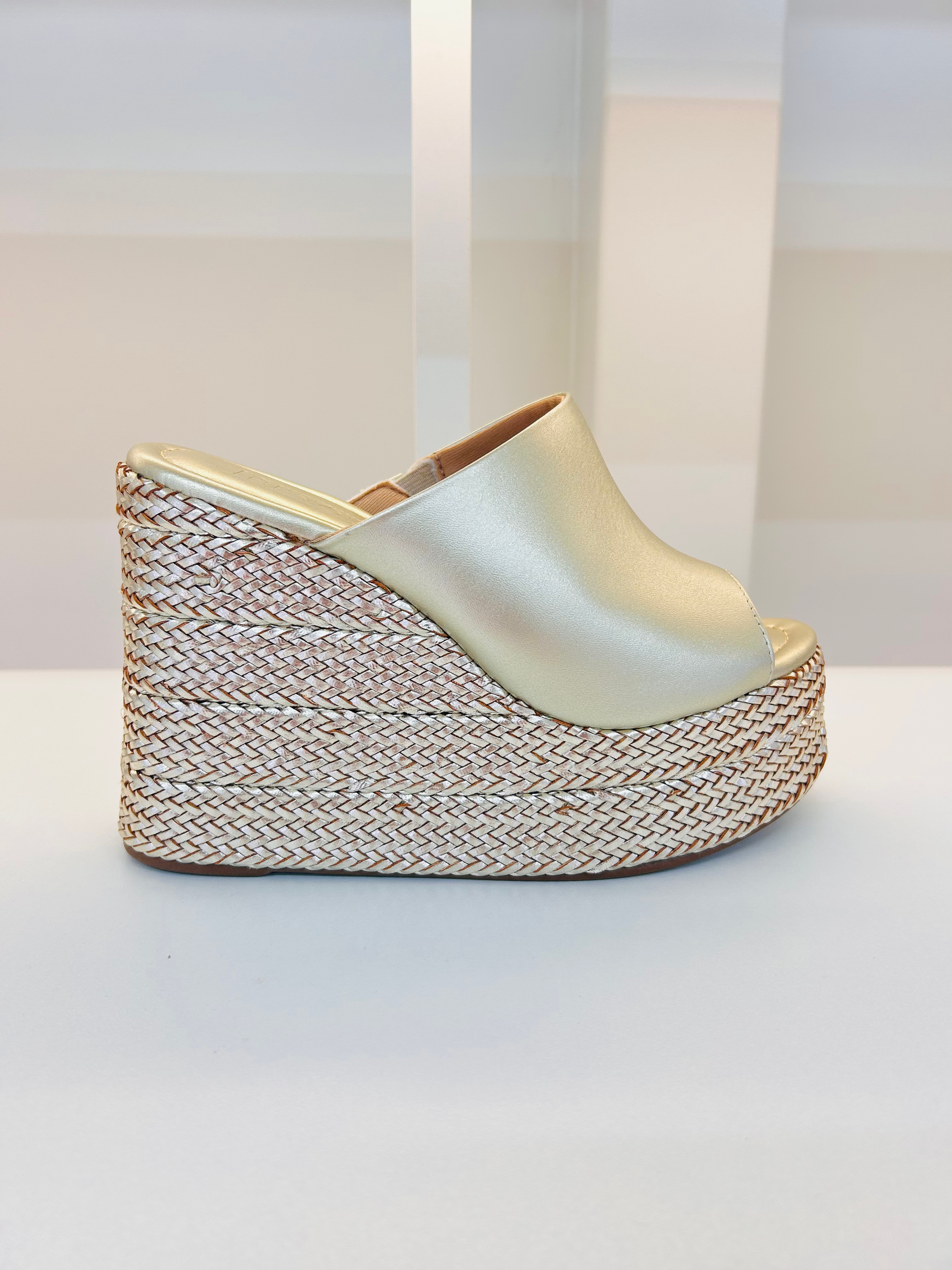 ANABELA JAKARTA OURO LIGHT