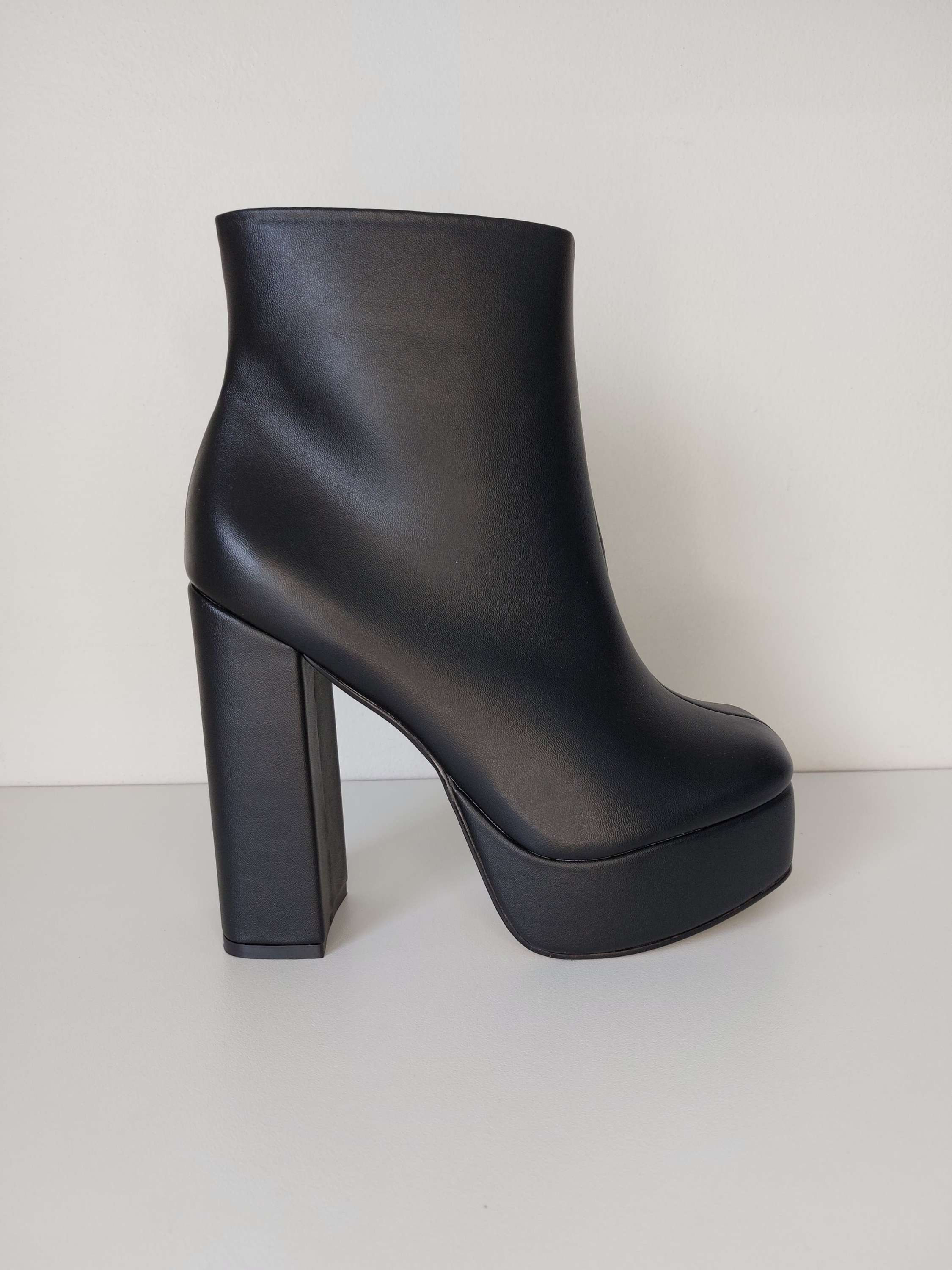 BOTA ATLANTA BLACK