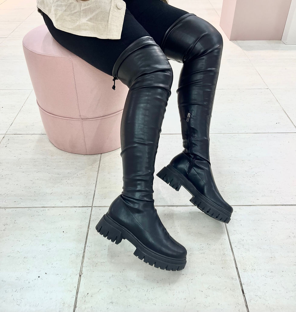 Miniatura: BOTA MANCHESTER OVER BLACK