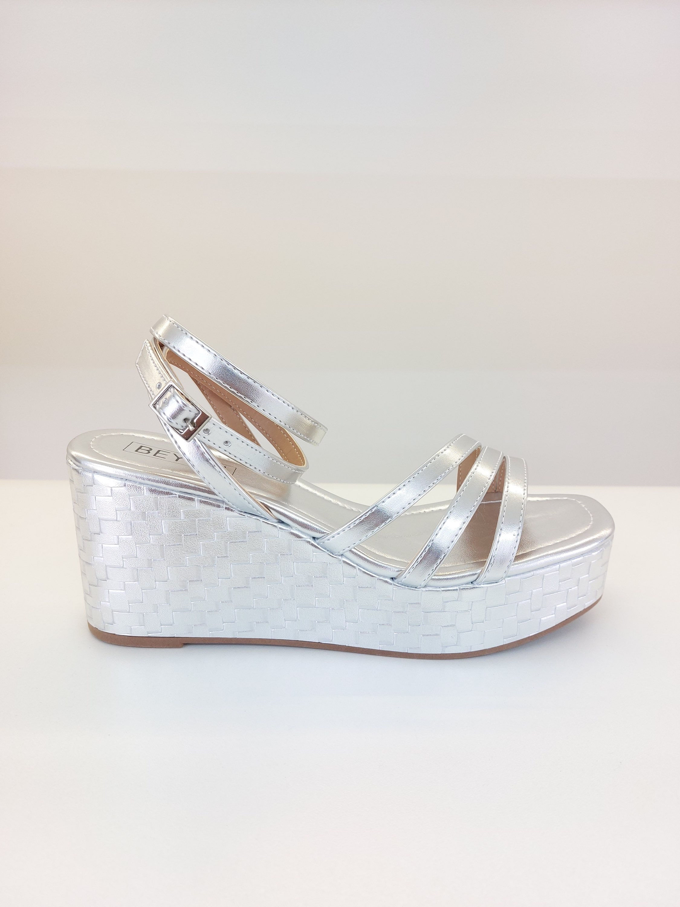 SANDÁLIA ANABELA ZARAGOZA PRATA