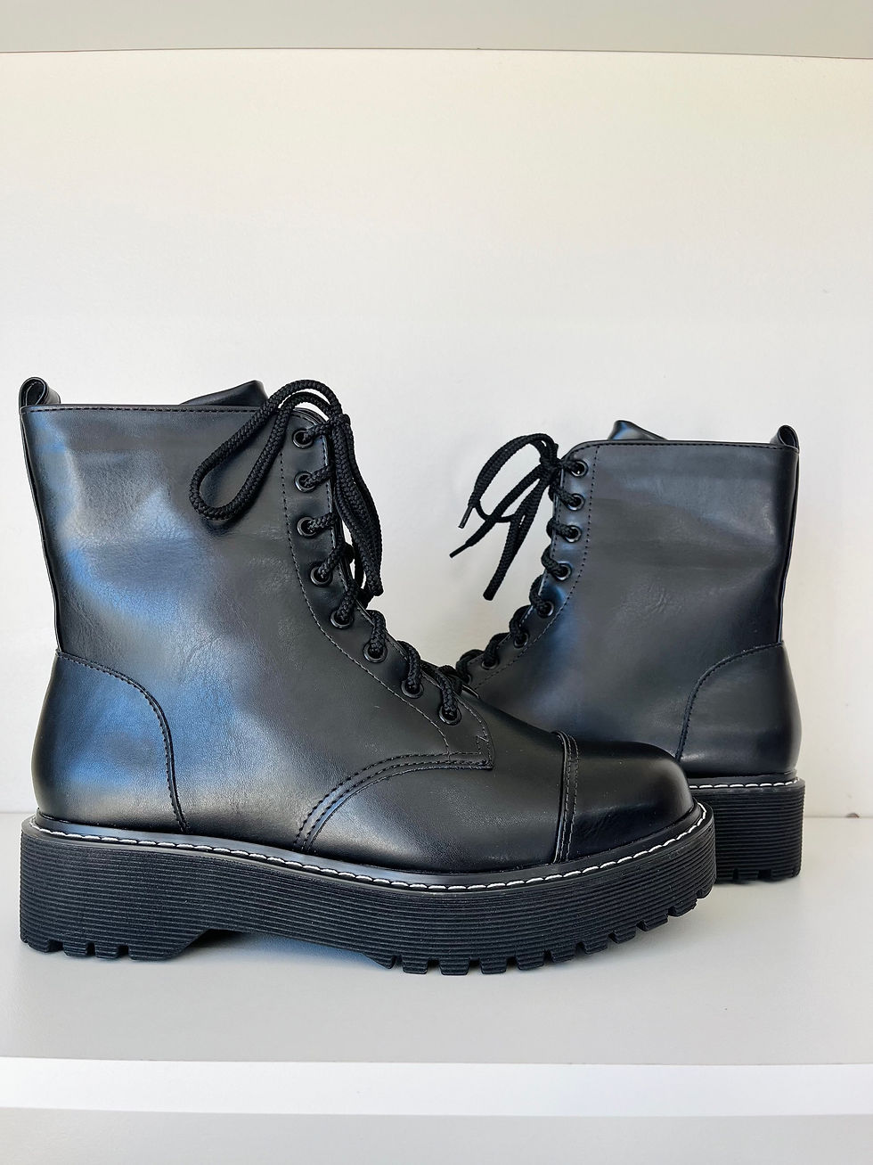 Miniatura: COTURNO MENDOZA BLACK