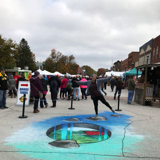 Iowa 3D chalk artist Kathleen Joy Roling