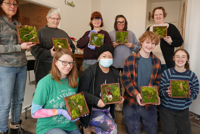 moss_art_local_artist_iowa_des moines_botanical_biophilic_natural_nature.JPG