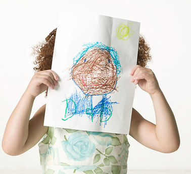Fille avec Dessin