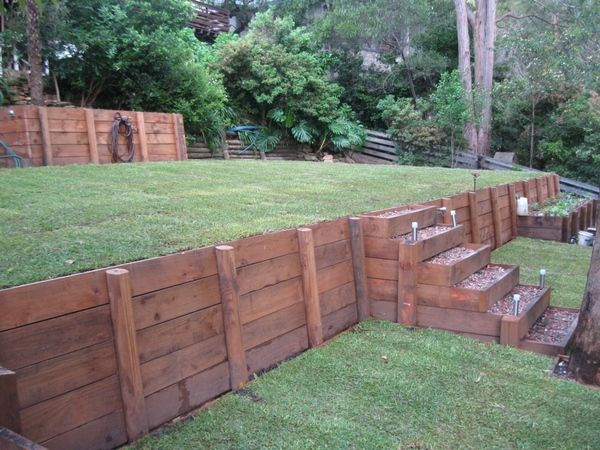 original-and-cost-effective-diy-retaining-ideas-for-creative-garden-wall