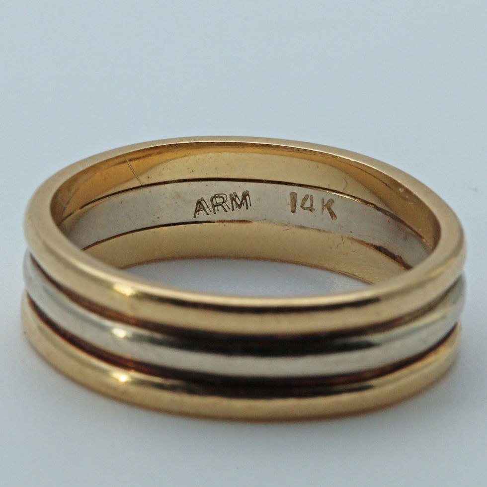 Thumbnail: Gold ring suitable for a wedding ring