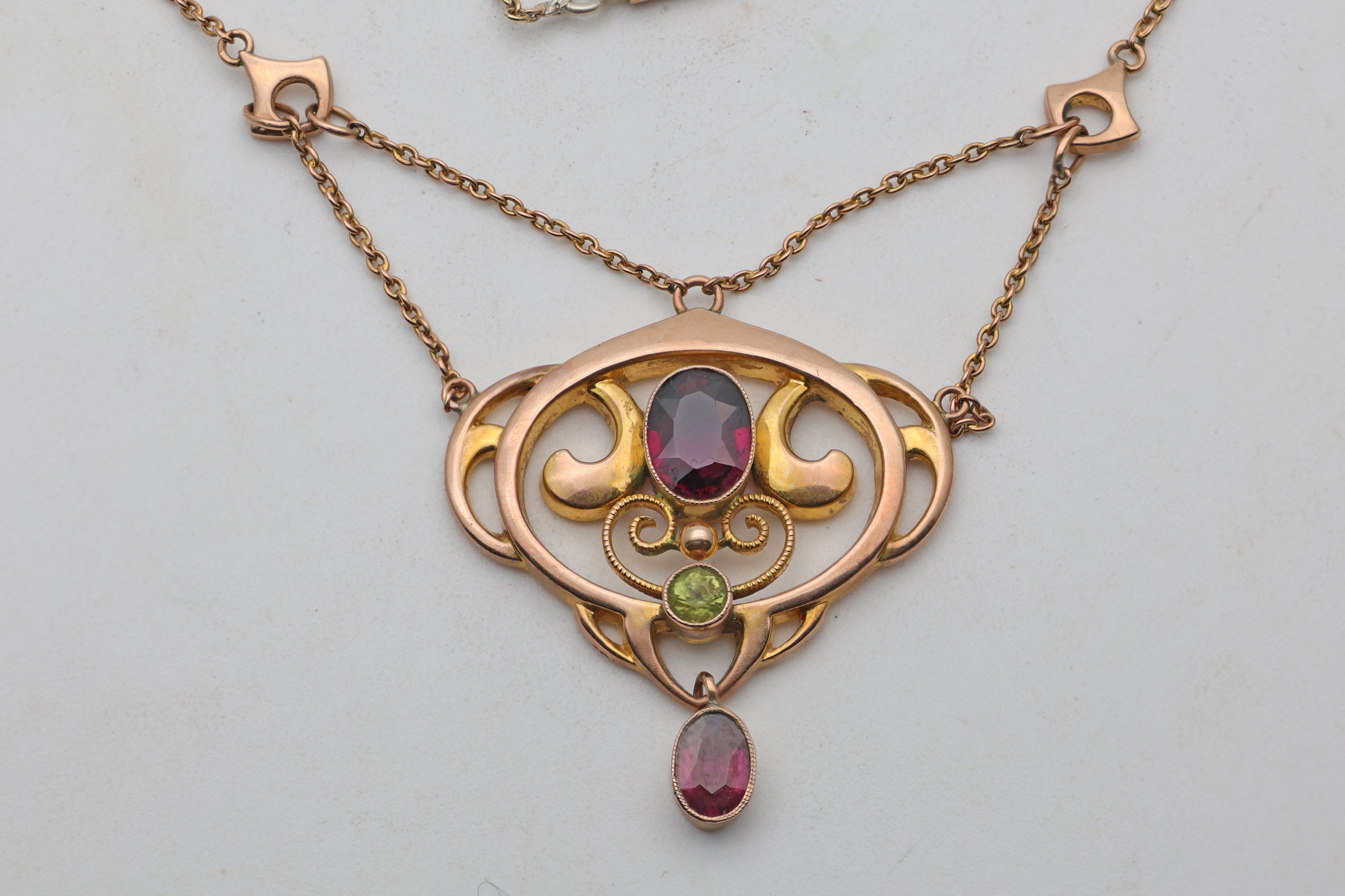 Stunning antique Murrle Bennett & Co gold necklace.