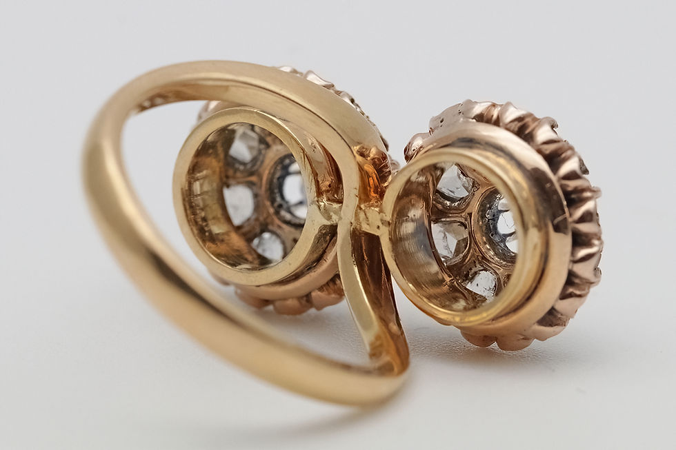 Thumbnail: Antique Victorian Toi et Moi gold sapphire and diamond ring