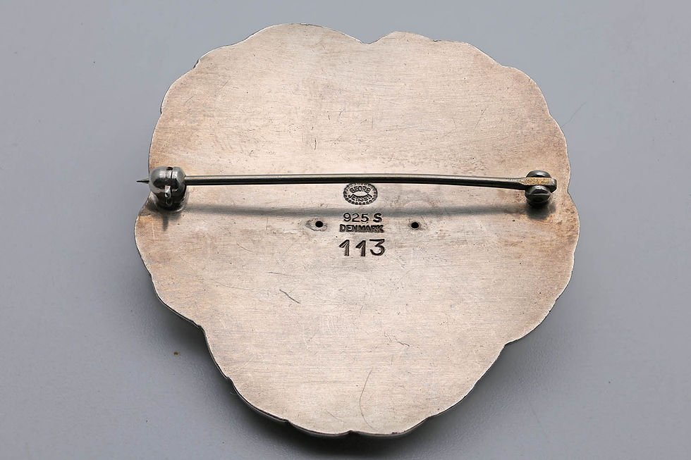 Thumbnail: 'Pansy' chrysoprase brooch, by Georg Jensen