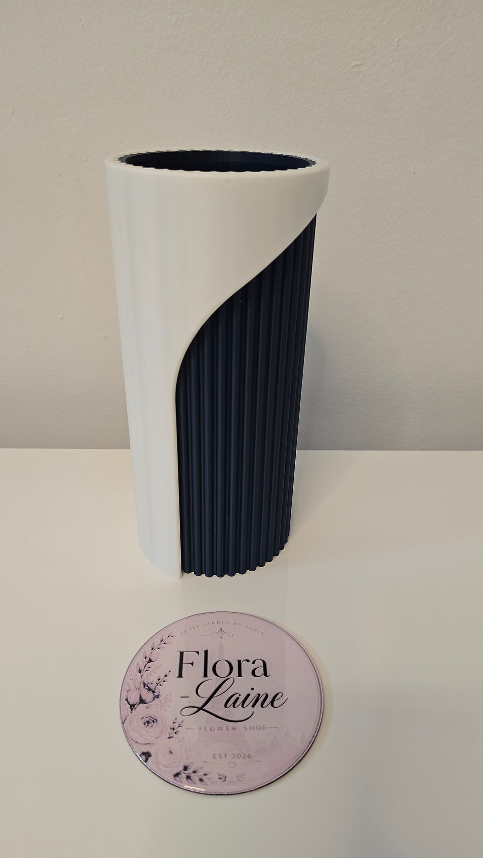 Thumbnail: Modern vase