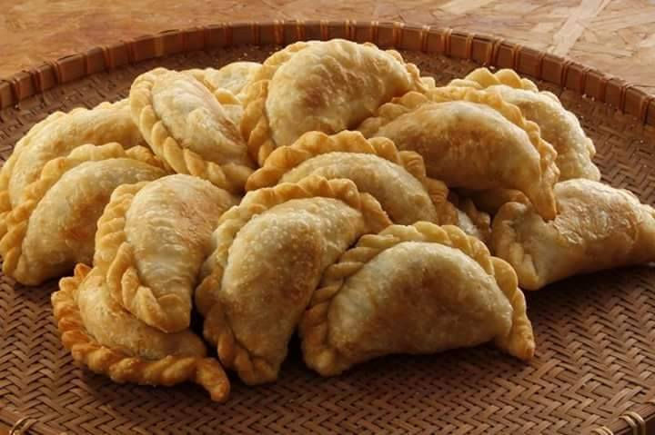 Empanadas de chiverre, piña, guayaba