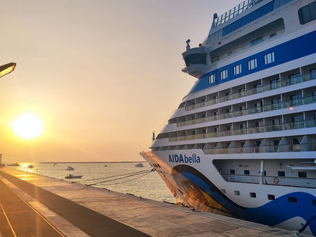 Finanzpolster aufbauen Teil 2: Arbeit auf dem Kreuzfahrtschiff