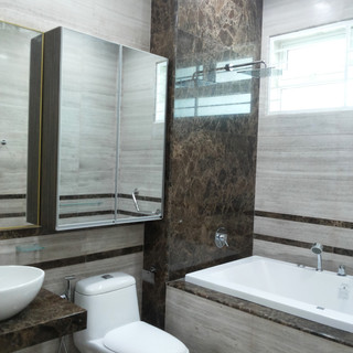 TOILET 1.jpg