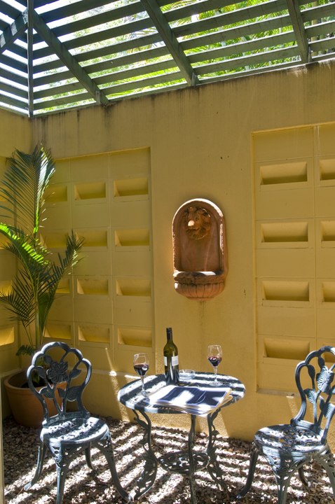 Private Cottage Courtyard