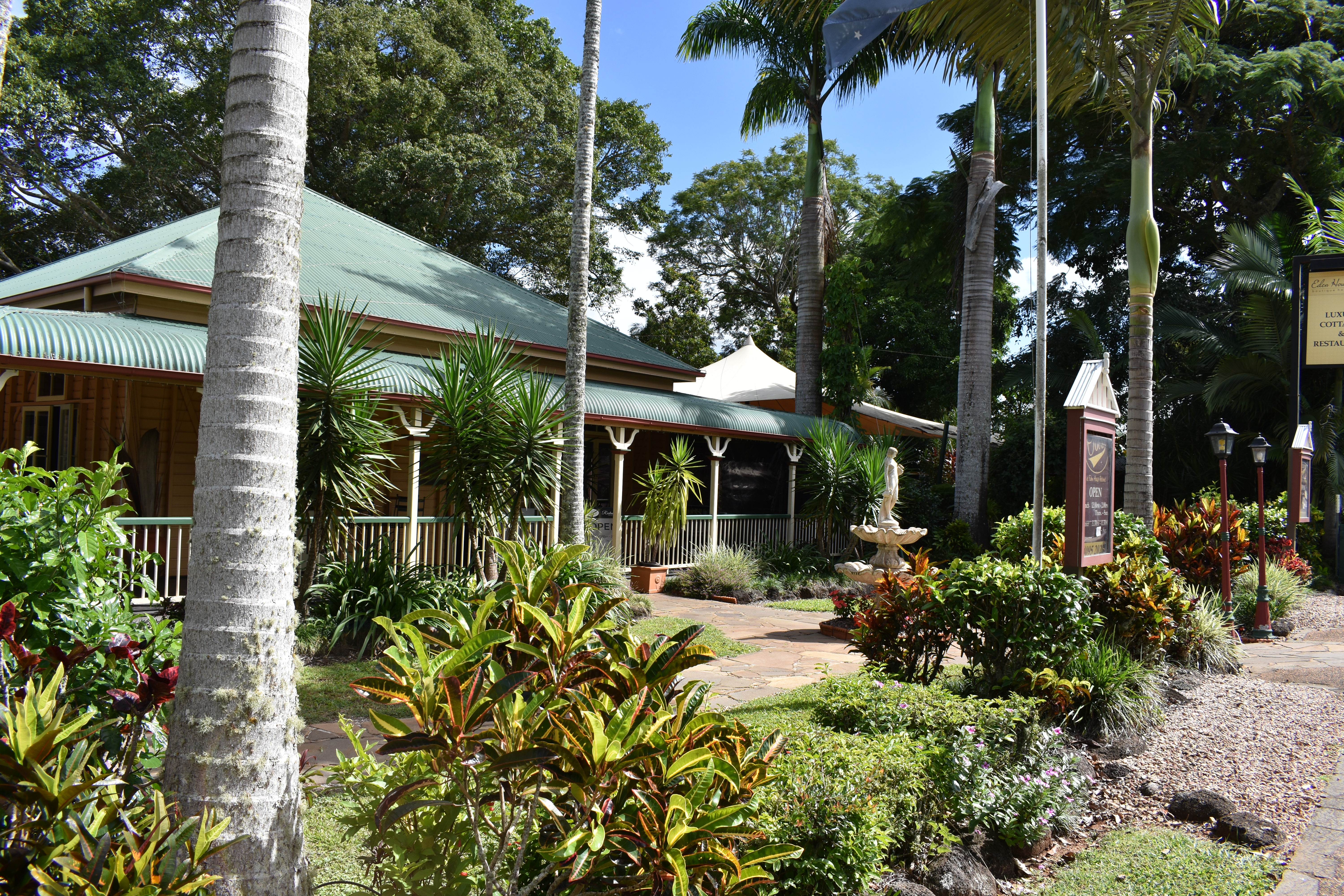 Eden House Retreat Luxury Self Contained Accommodation Yungaburra