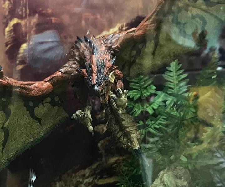 Thumbnail: [Back-to-Back Order] Kitzconcept Monster Hunter World Rathalos 1/18 Scale Figure