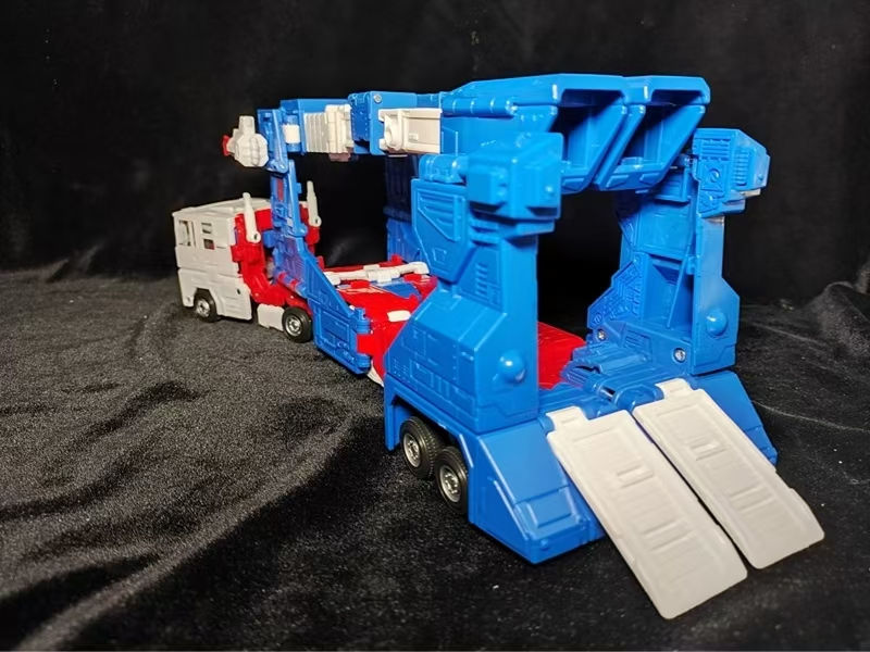 Thumbnail: ZX Studio ZX-2589 Upgrade Kit for Studio Series 86-21 Ultra Magnus