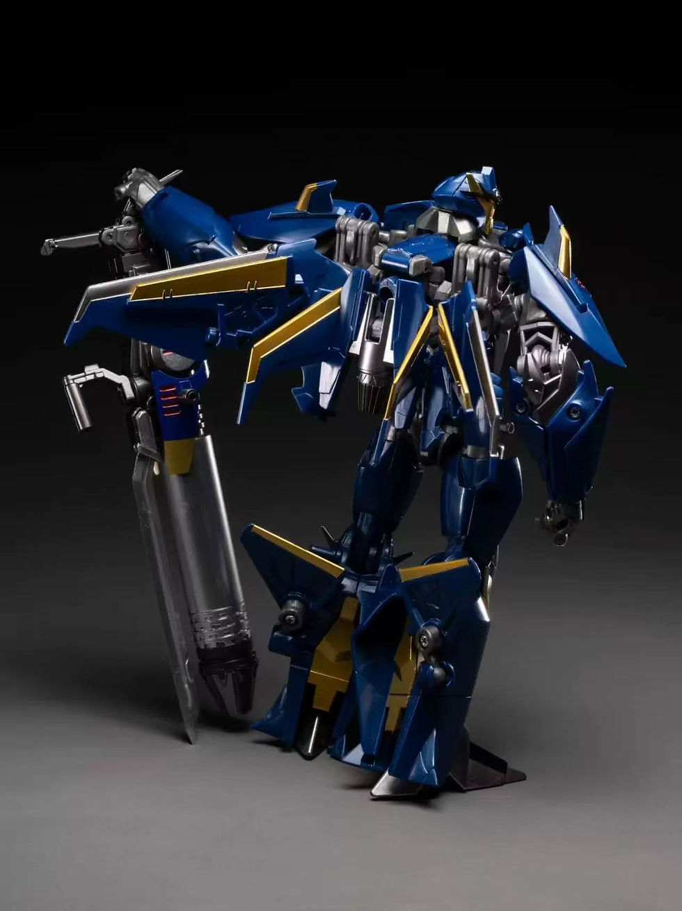 Thumbnail: [Feb 2026] APC Toys APC012 Gale TFP Dreadwing