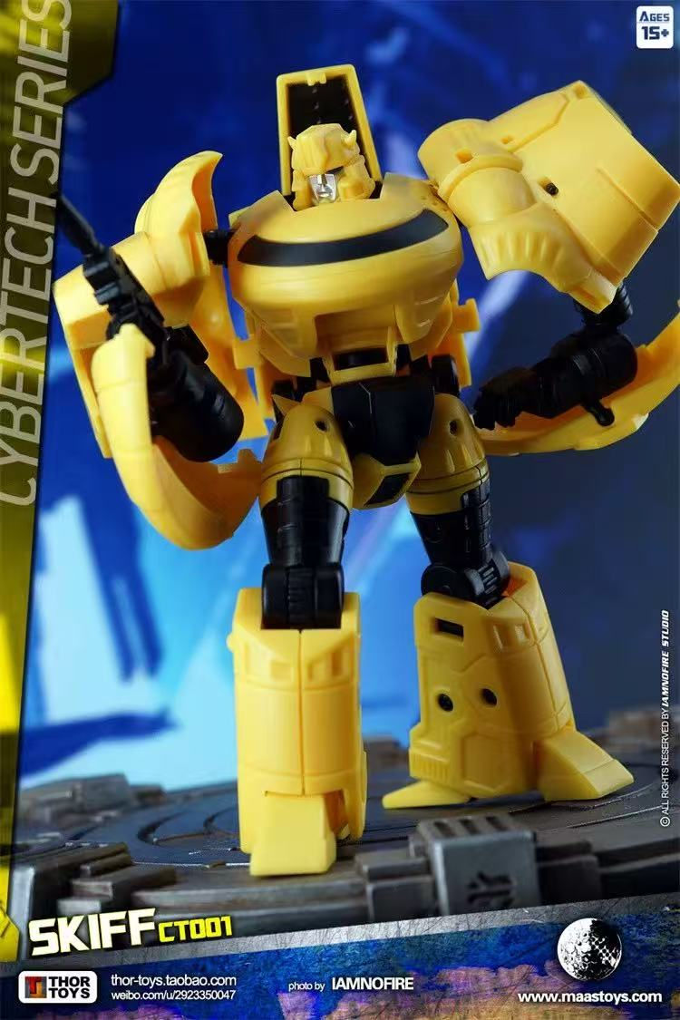 Thumbnail: Maas Toys CT-001 Skiff and CT-002 Gold