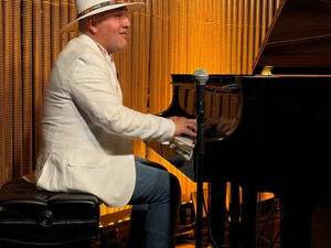 IRVING FLORES TRIO LIVE AT SAM FIRST 