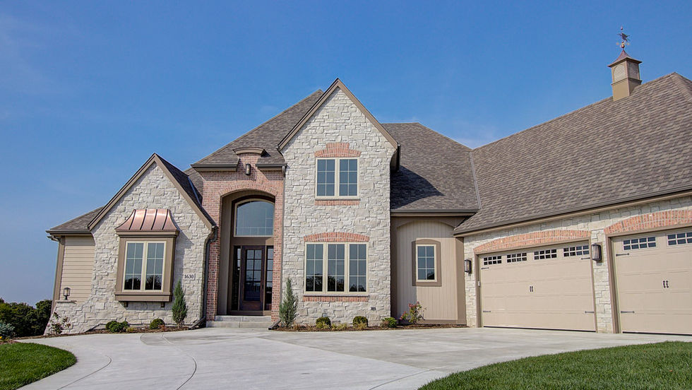 Twisted Oak Court-3.jpg