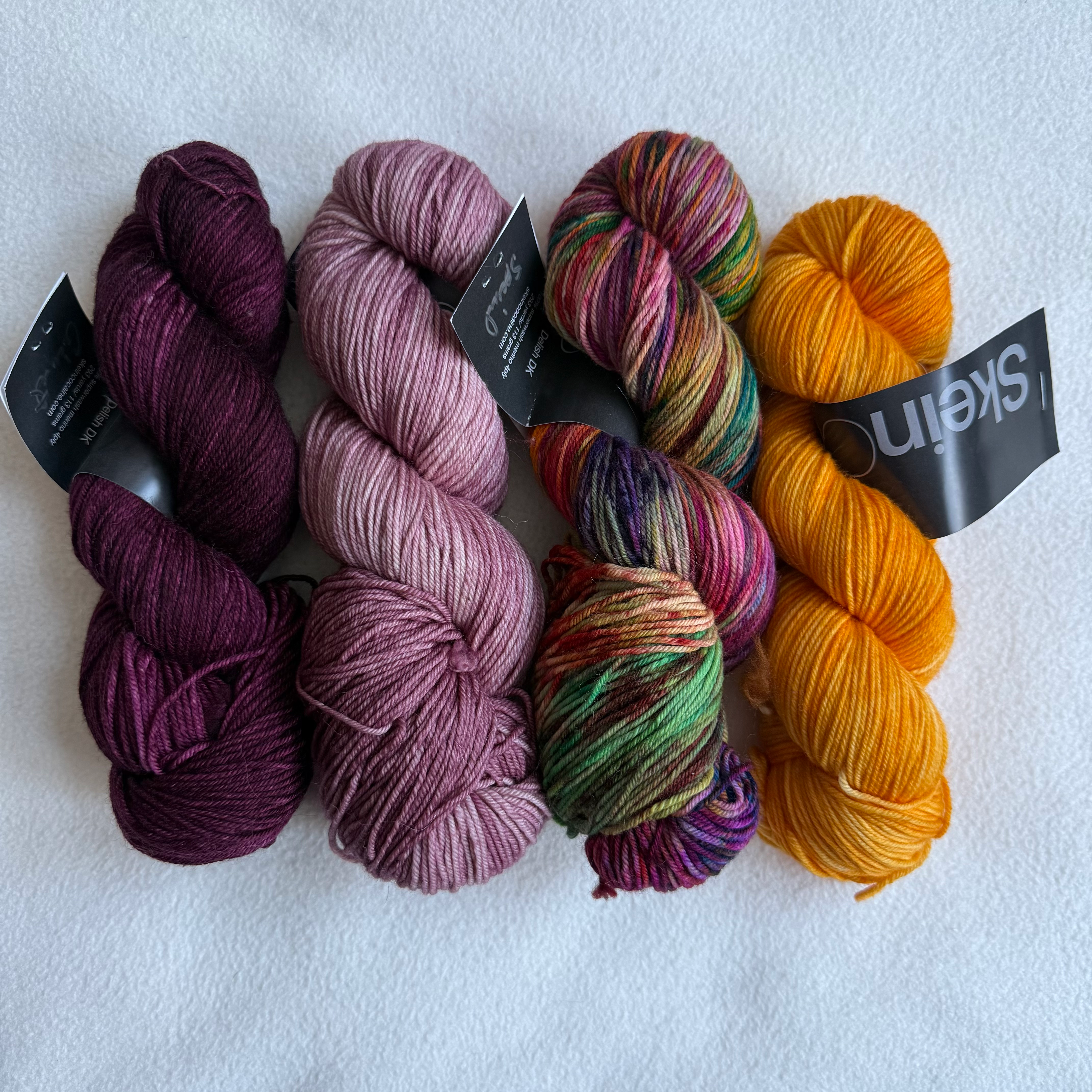 Skein Cocaine Yarn (DK)