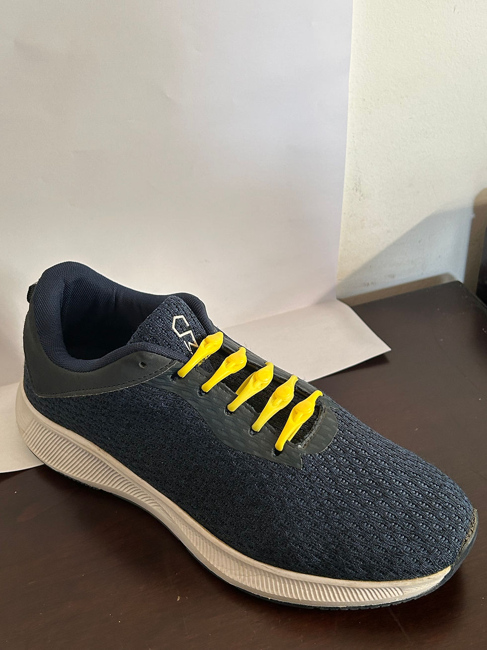 Thumbnail: Jaune - Lacets sans nœud