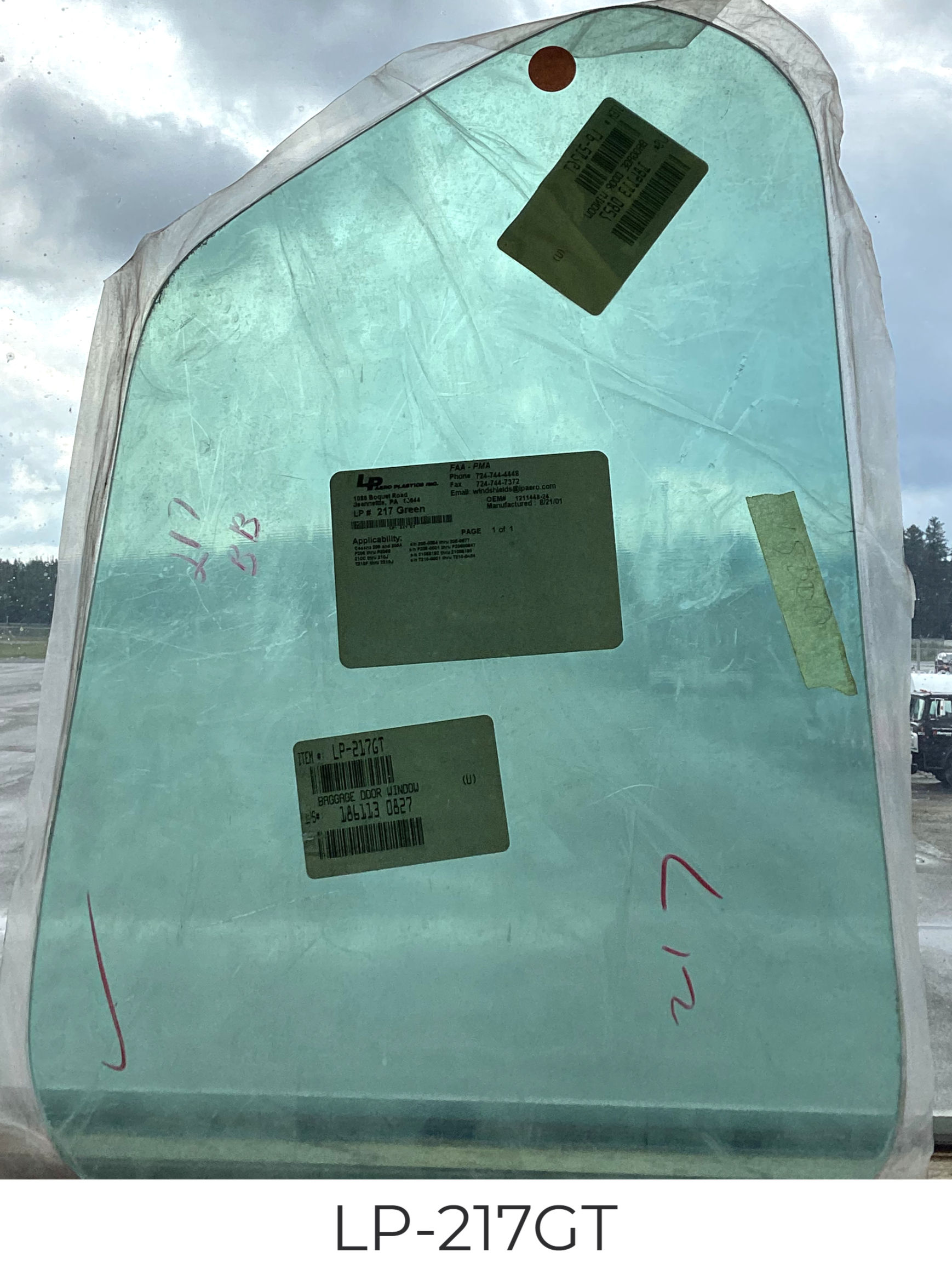 Bagage Door Window (Green)