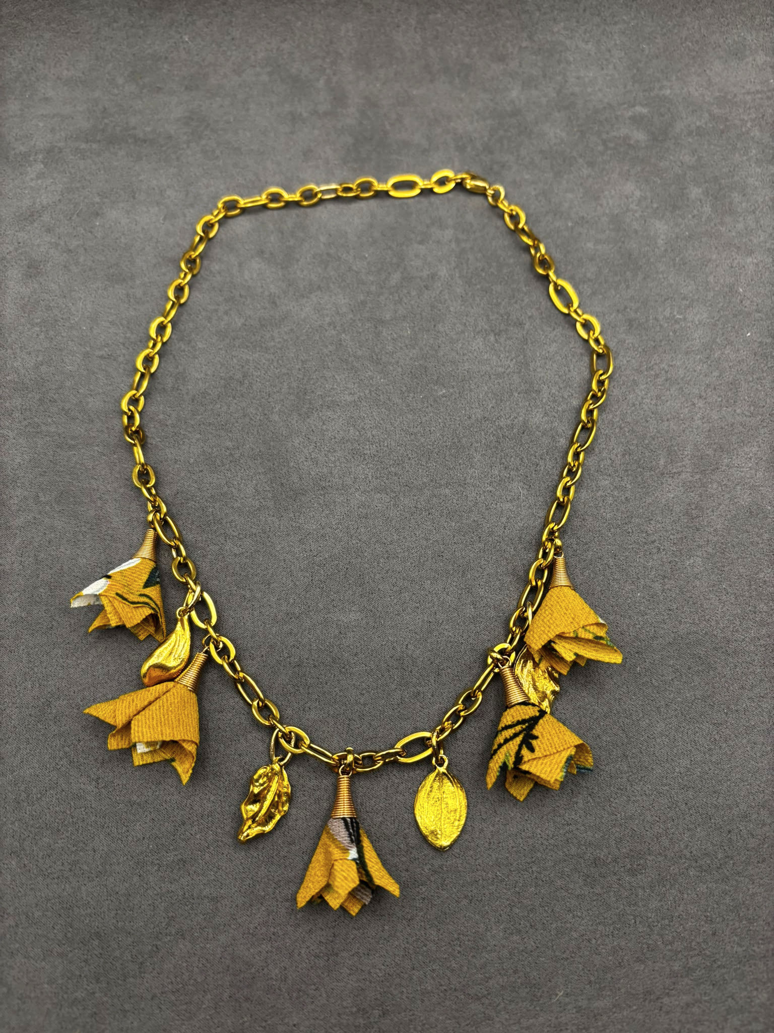 Collar Prima