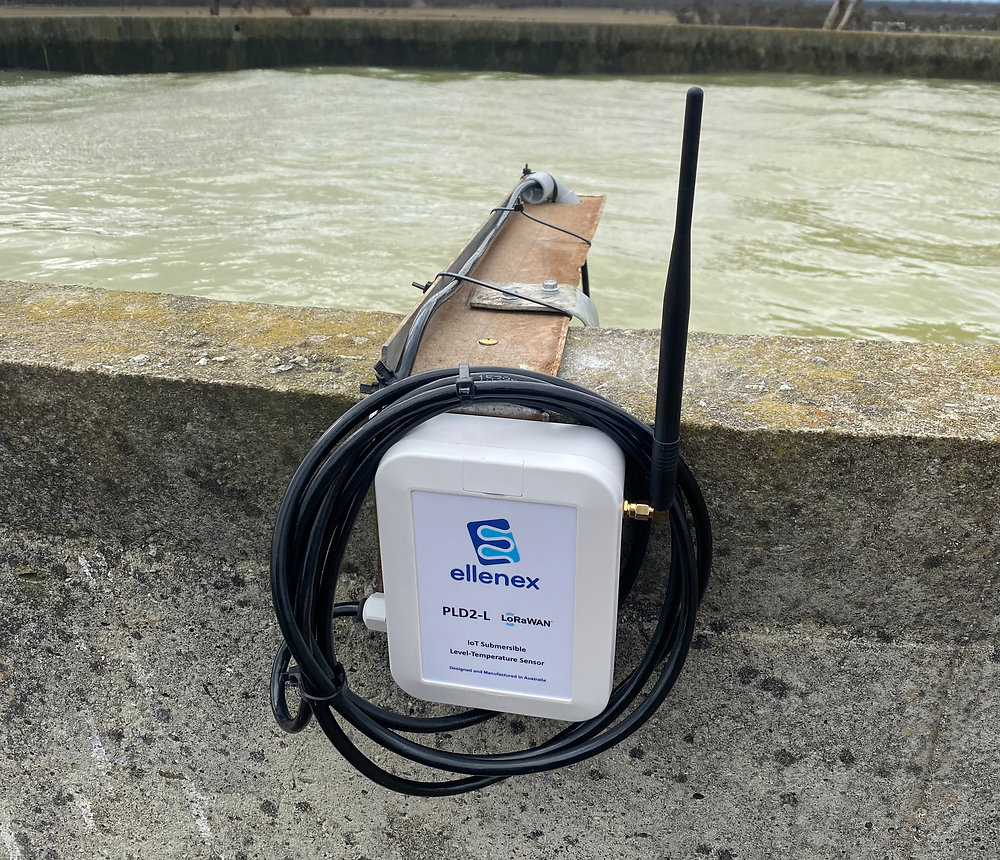 The Incredible efficiency of Battery Operated LoRaWAN Water Level Sensor