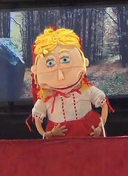 007 CAPERUCITA ROJA.jpg