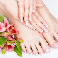 closeup-photo-female-feet-spa-600nw-367589513.jpeg
