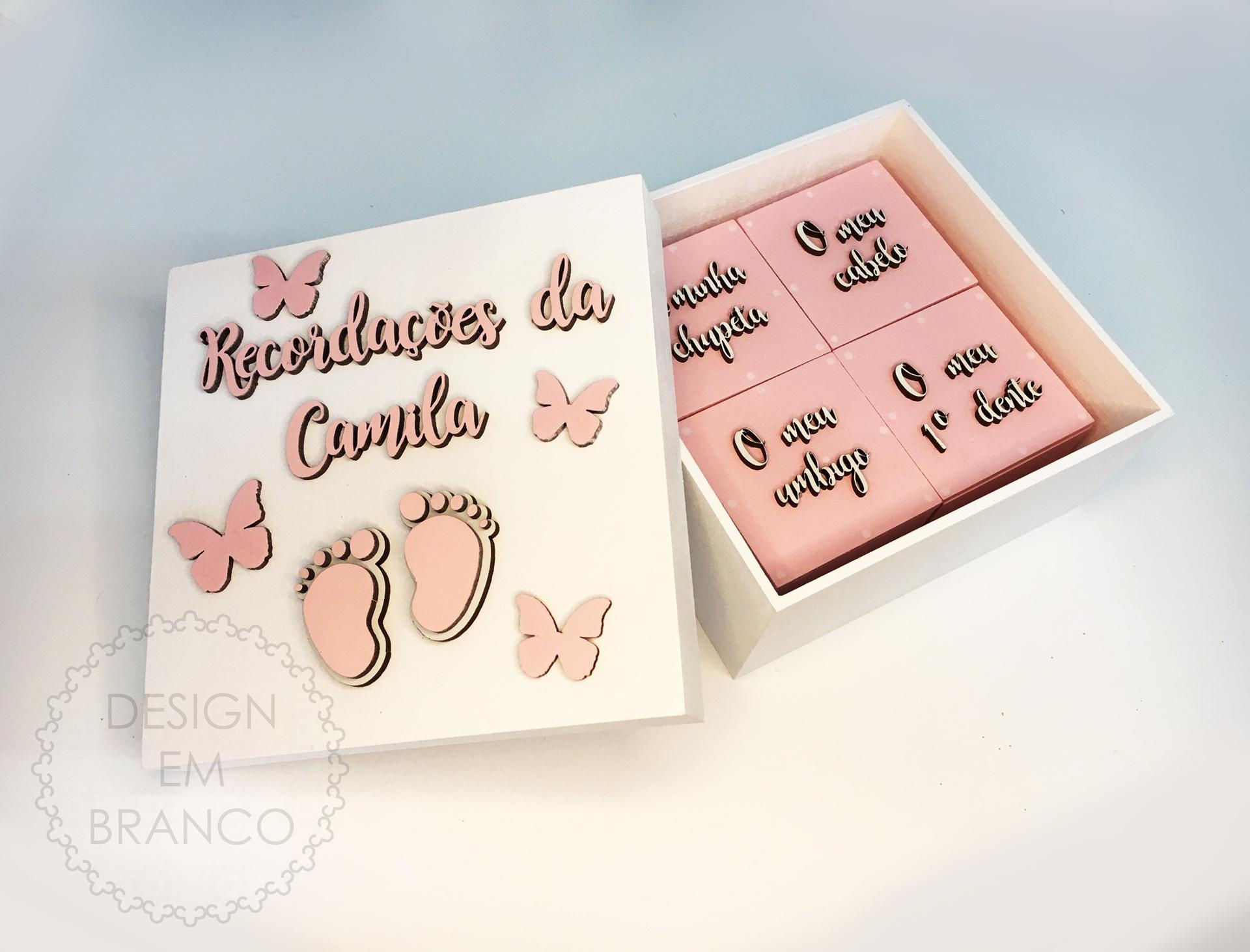 Caixa das Recordações pequena pezinhos e borboletas