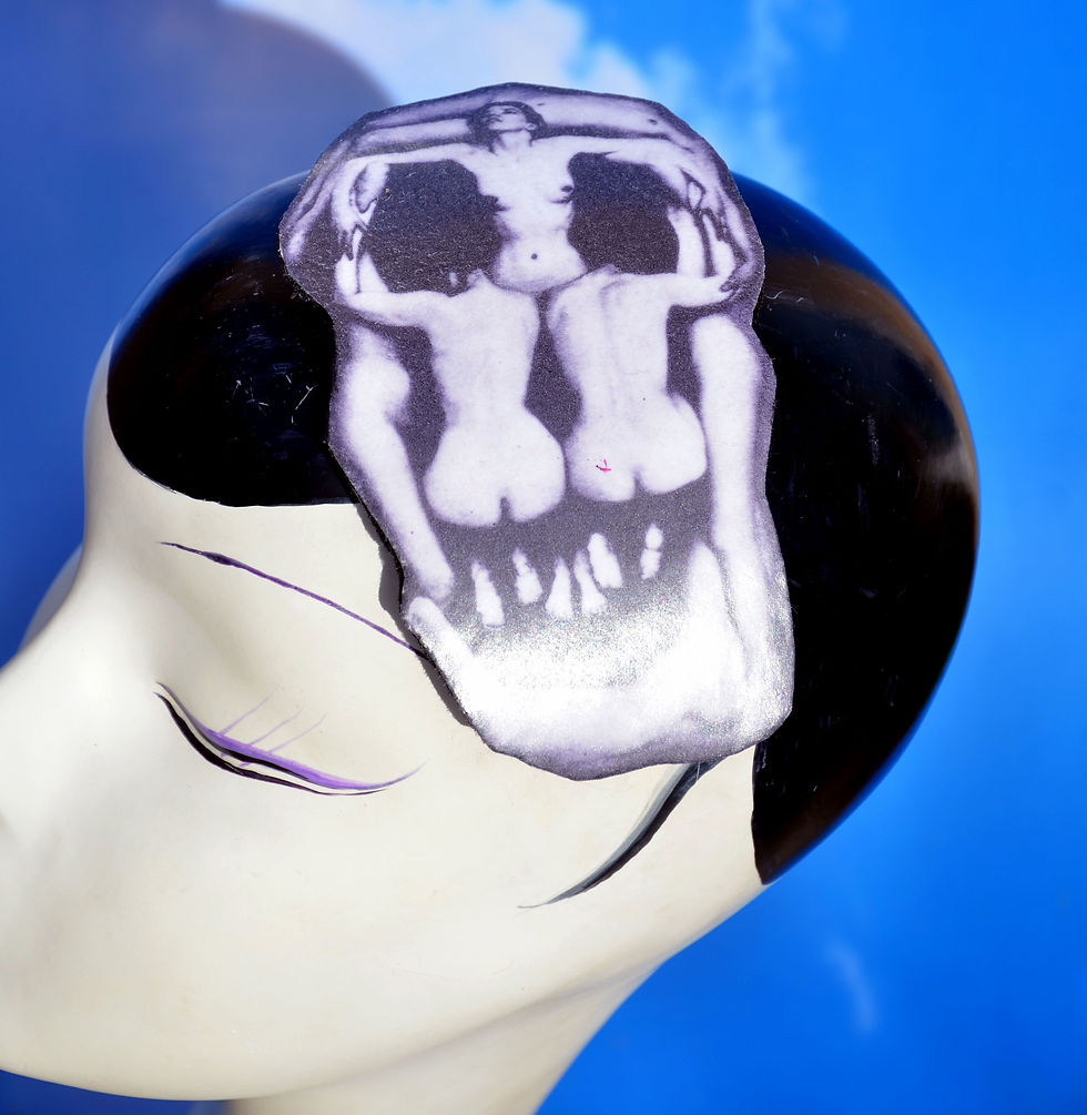 縮圖：Dali “In Voluptas Mors” Surrealist Skull Hair Clip
