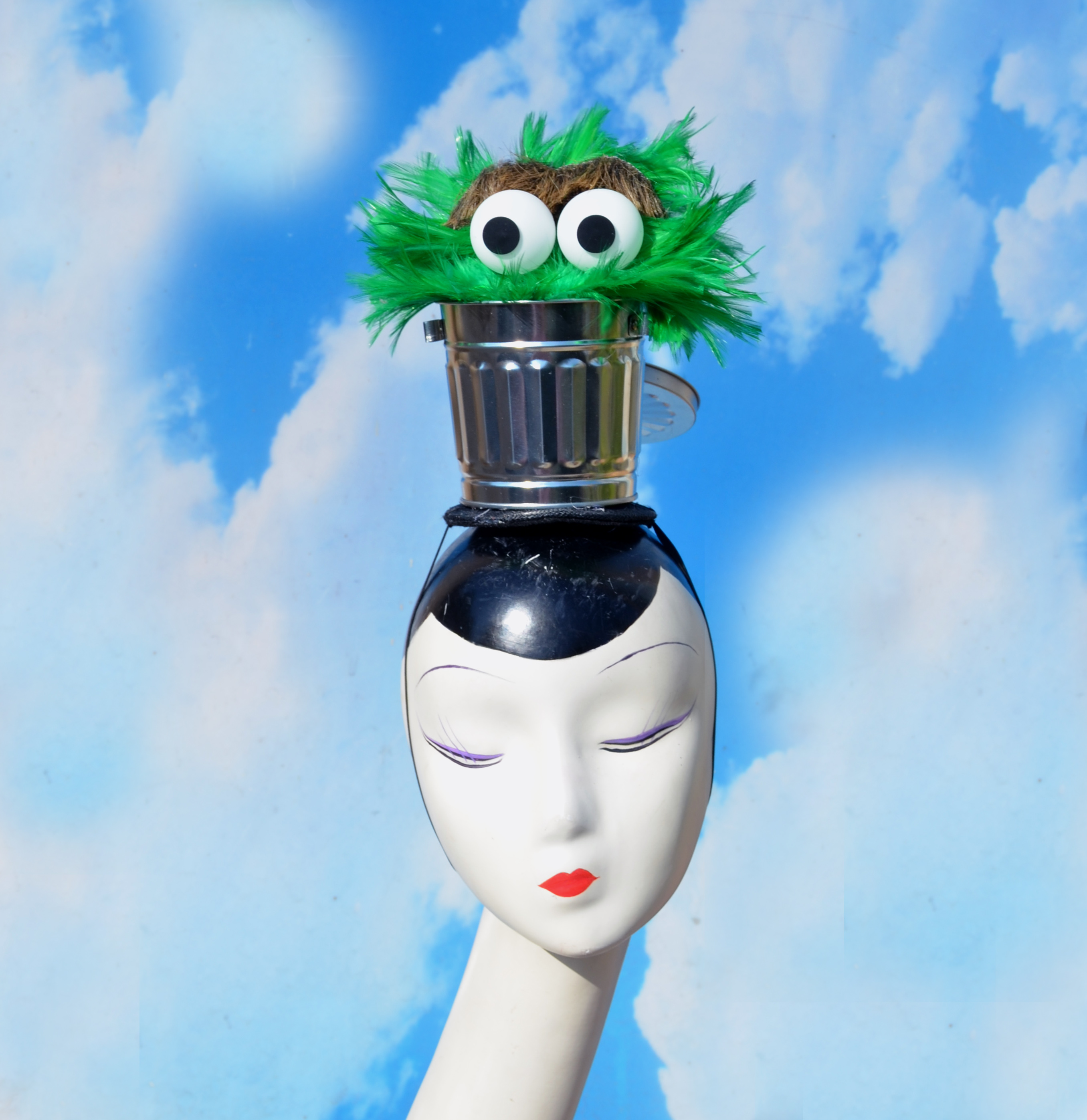 Sesame Street Oscar the Grouch Trashcan Costume Hat