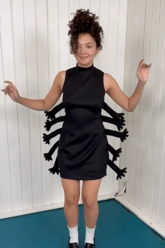 bug dress fashion reveal Paris Fashion Week Viktor & Rolf Dresses Are Confusing