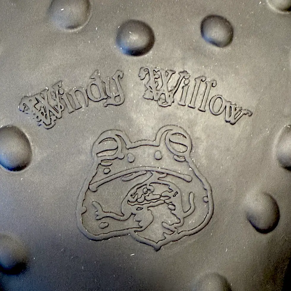 縮圖：Black Toad Bag - Green Glow Eyes, Gunmetal Hardware |  Windy Willow