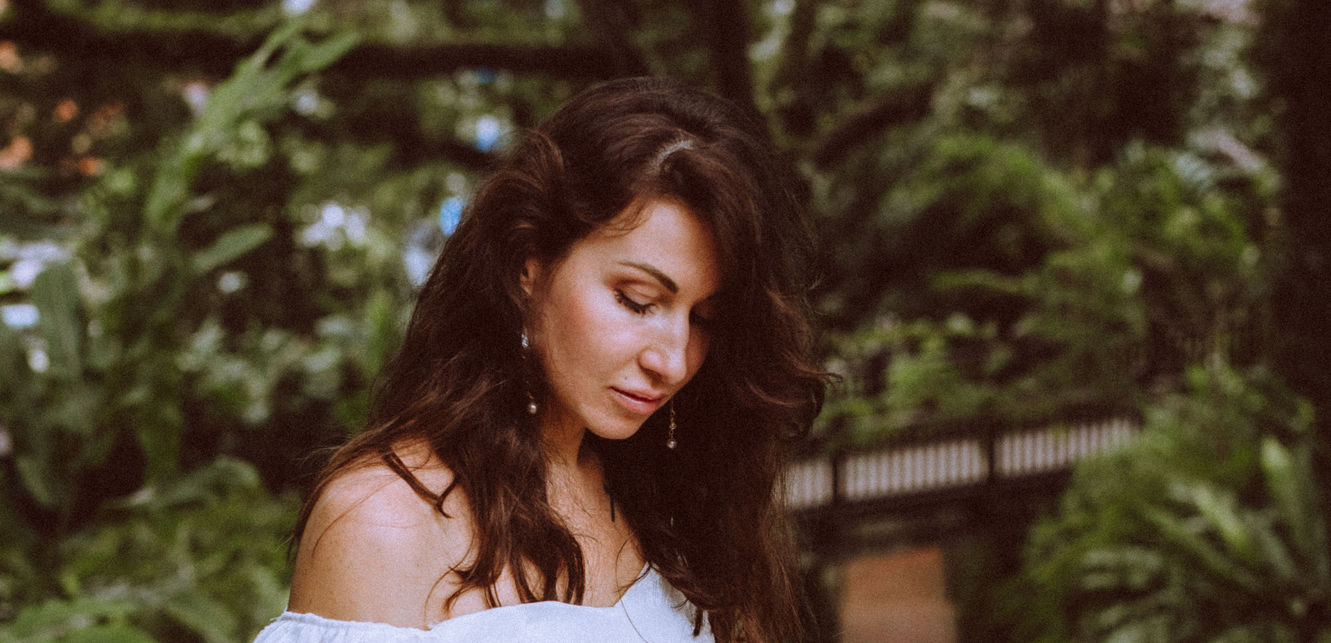 Woman in White dress, Green Park, Retro Style Photo shoot, Instagram, Toronto, Canada