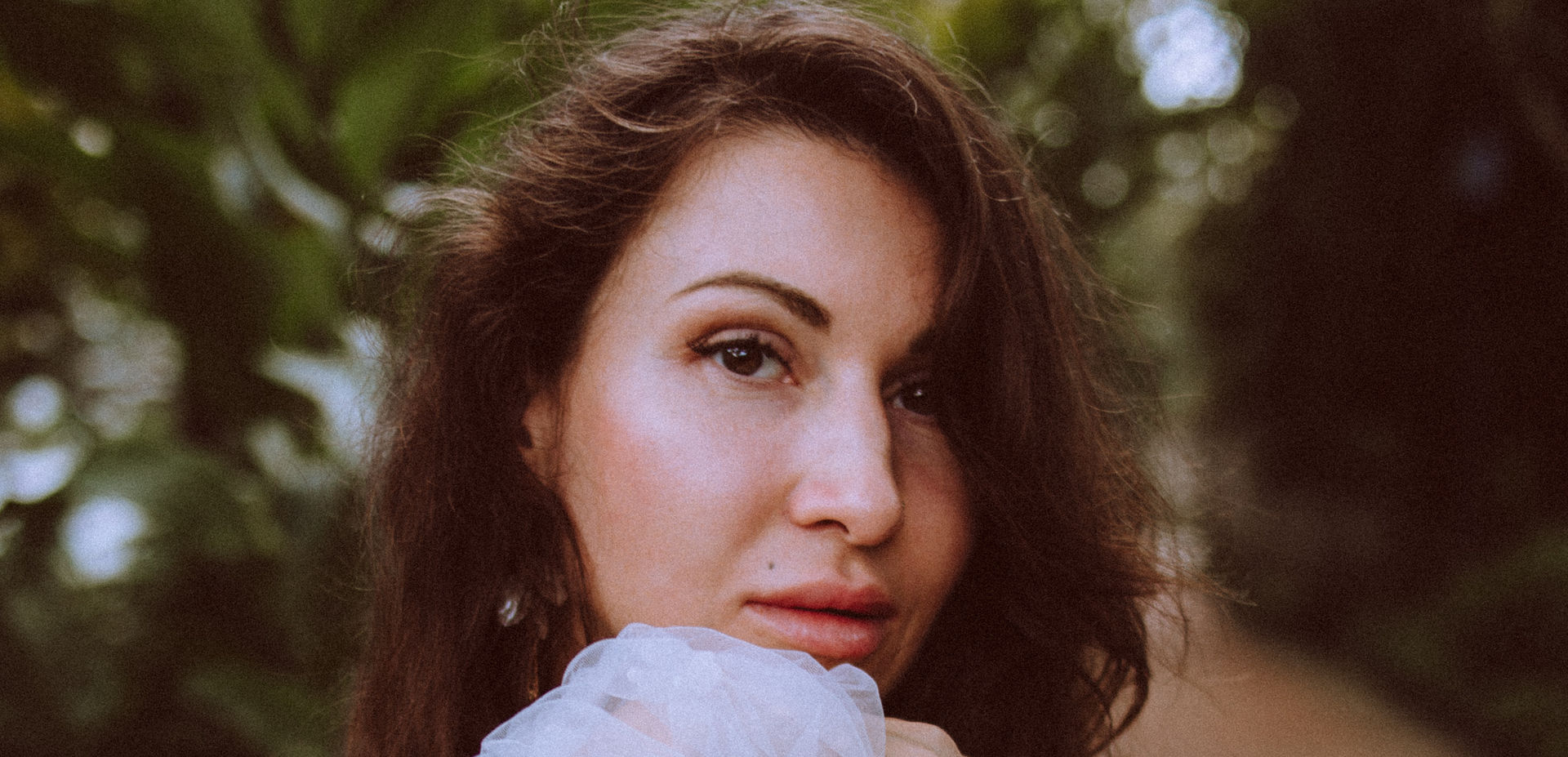 Woman in White dress, Green Park, Retro Style Photo shoot, Instagram, Toronto, Canada
