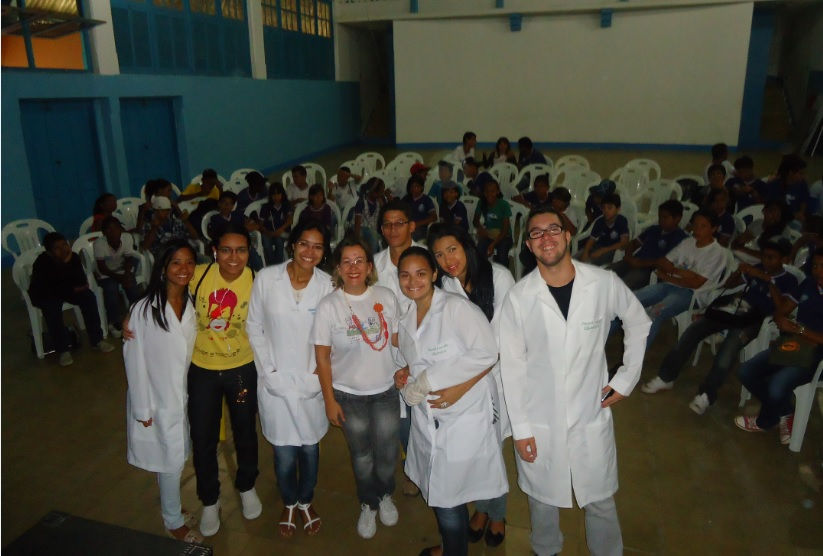 Os bolsistas que participaram e Ilka