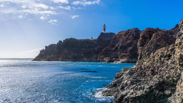 Punta-Teno-Lighthouse-faro-di-Rasca-Tenerife-Canary-Islands-Spain-900x506.jpeg